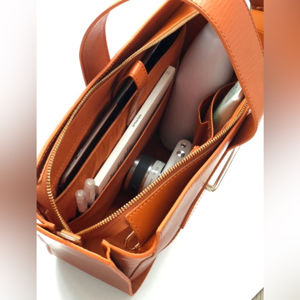 Naissant NYC Manon Crossbody Bag in Damascus - Picture 6 of 10